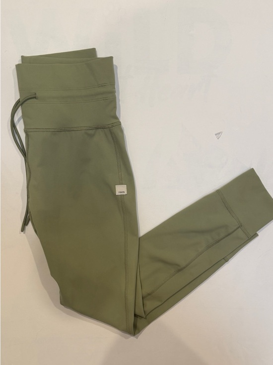 Vuori Pants - Vuori Olive Active Leggings
